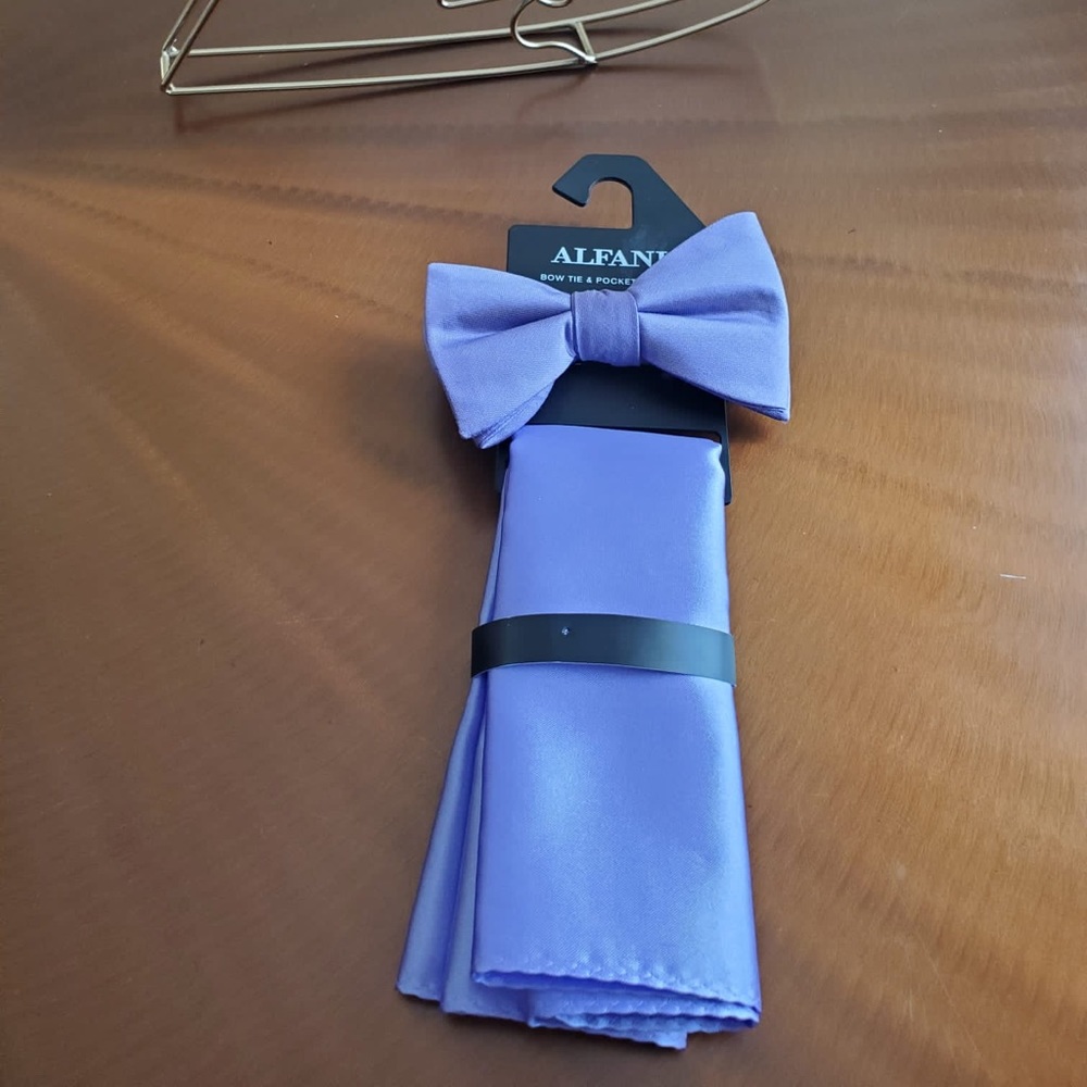 AlFANI bow tie new never used perfect condition